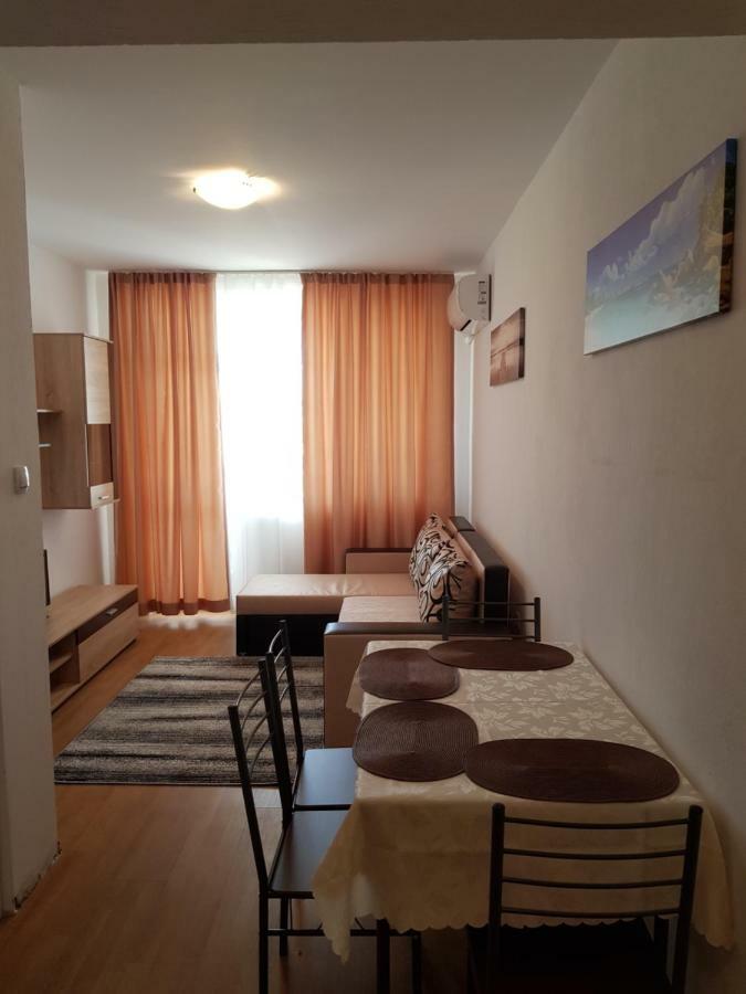 Aquapark Apartment Pantai Sunny Luaran gambar